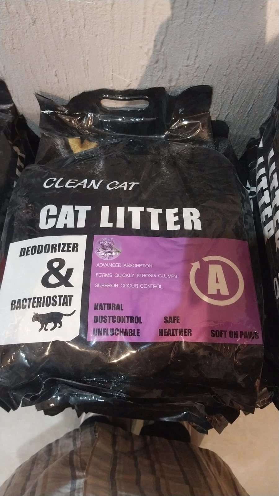 Clean Cat Litter-Image 1